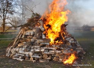 Osterfeuer 16 (6)